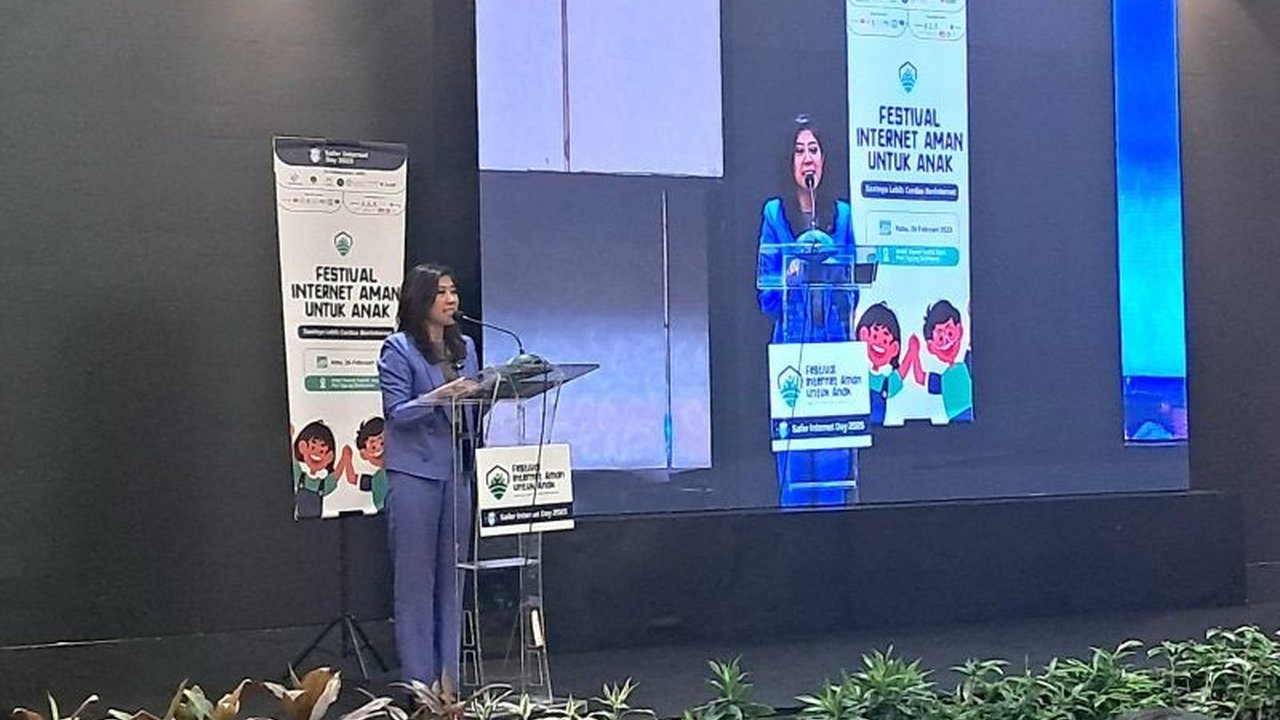 Kementerian Komunikasi dan Informatika (Kominfo) akan membatasi kepemilikan akun digital anak untuk mencegah keterlibatan mereka dalam judi online, merespons data mengejutkan tentang tingginya angka anak yang terlibat.