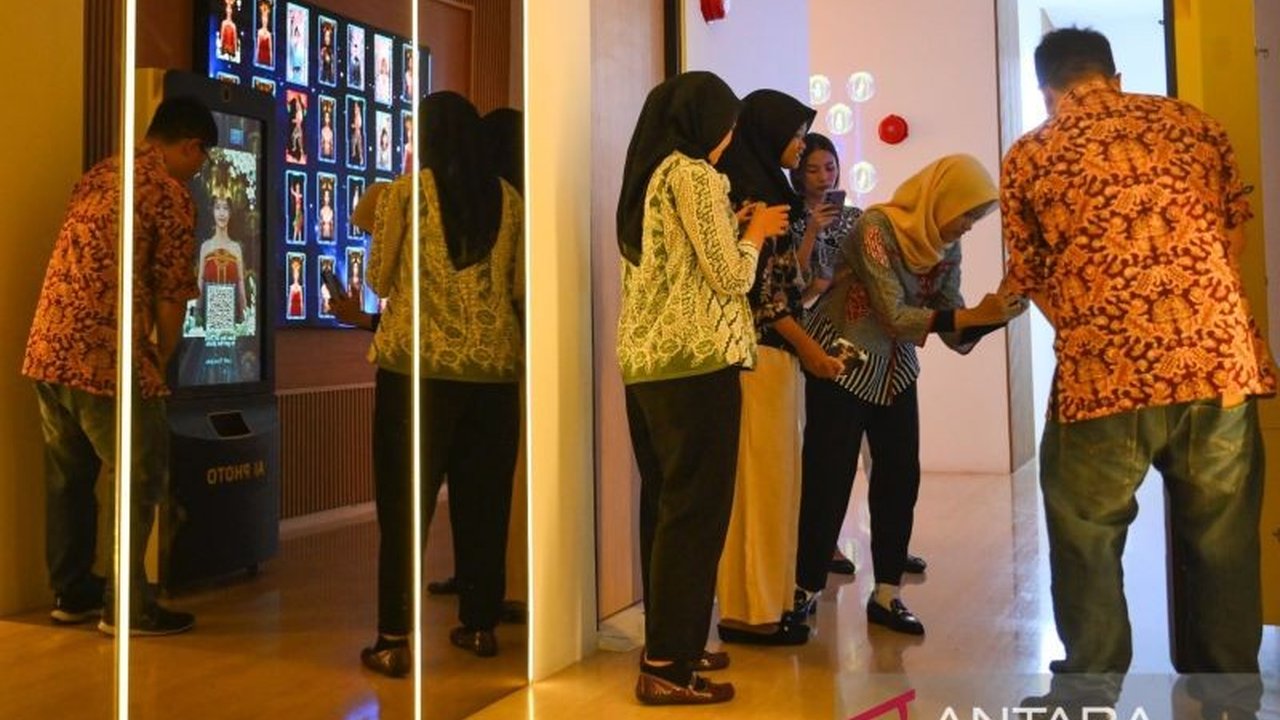 Museum Wayang di Jakarta Barat mengalami peningkatan pengunjung hingga dua kali lipat pada Januari-Februari 2025, didorong oleh wajah baru museum dan daya tarik bagi wisatawan domestik serta mancanegara.
