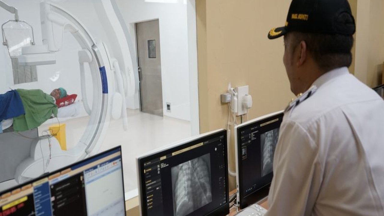 Pemerintah Kabupaten Kulon Progo mendorong RSUD Wates untuk terus meningkatkan mutu layanan kesehatan, ditunjang fasilitas modern dan dedikasi tenaga kesehatan yang tinggi, guna menghadapi program prioritas nasional menuju Indonesia Emas 2045.