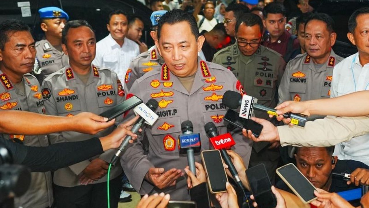 Kapolri Jenderal Listyo Sigit Prabowo menegaskan soliditas TNI-Polri tetap terjaga meskipun terjadi insiden penyerangan di Mapolres Tarakan; kedua institusi sepakat meningkatkan sinergisitas.