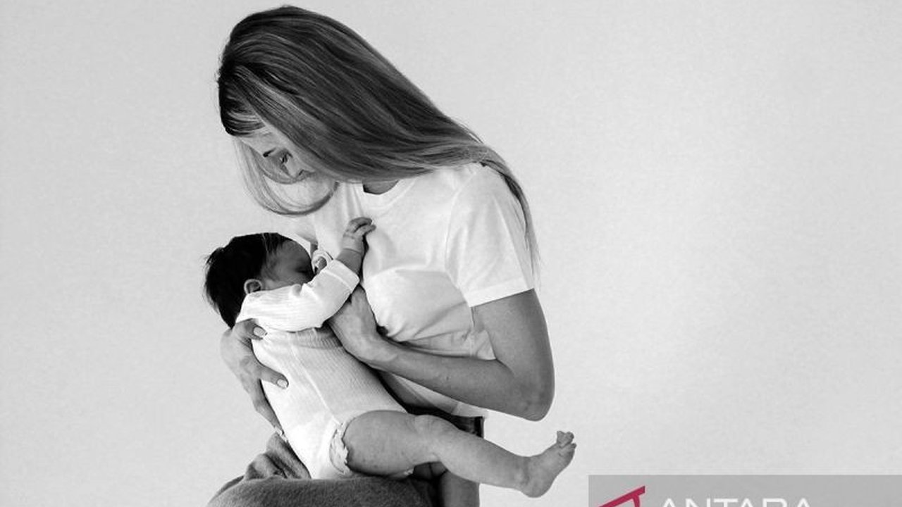 Praktisi kesehatan masyarakat menjelaskan bahwa ibu menyusui boleh puasa asalkan sehat, cairan tubuh terpenuhi, dan selalu berkonsultasi dengan dokter.