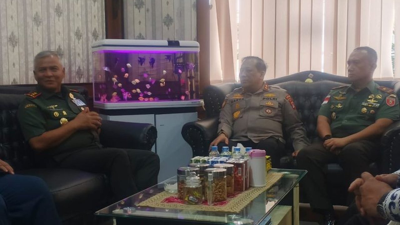 Pangdam VI/Mulawarman dan Kapolda Kaltara sepakat menyelesaikan insiden penyerangan Mapolres Tarakan oleh oknum TNI secara profesional dan berkeadilan, dengan menekankan pentingnya sinergi TNI-Polri.