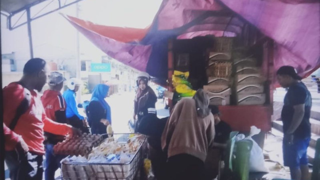 DPKP Luwu Timur menggelar Gerakan Pangan Murah (GPM) untuk menstabilkan harga bahan pokok dan mengendalikan inflasi menjelang Ramadhan dan Idul Fitri.