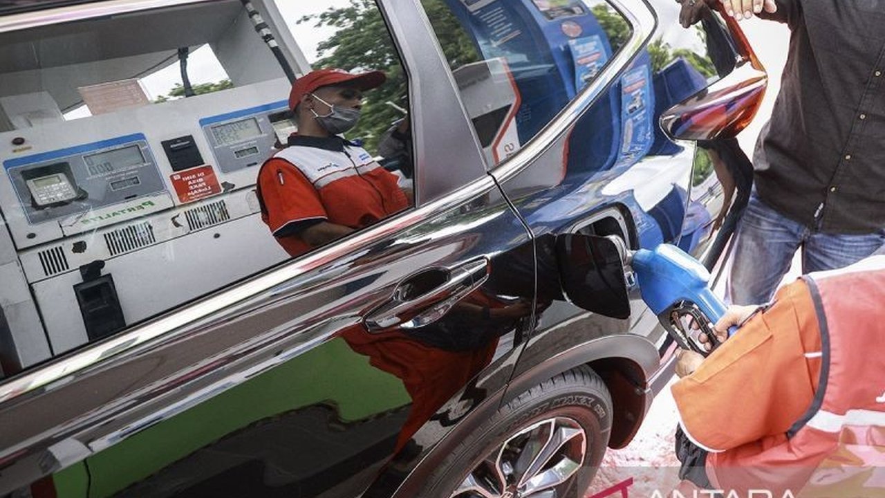 Mencampur Pertalite (RON 90) dan Pertamax (RON 95) dapat merusak mesin dan meningkatkan biaya perawatan, ungkap pakar otomotif ITB.