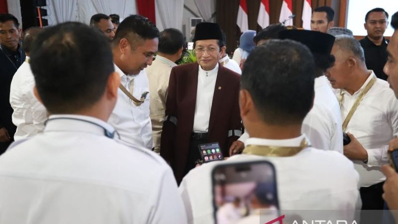 Menteri Agama mengingatkan kepala daerah untuk aktif menjaga kerukunan umat beragama demi perdamaian dan pertumbuhan ekonomi Indonesia yang optimal.