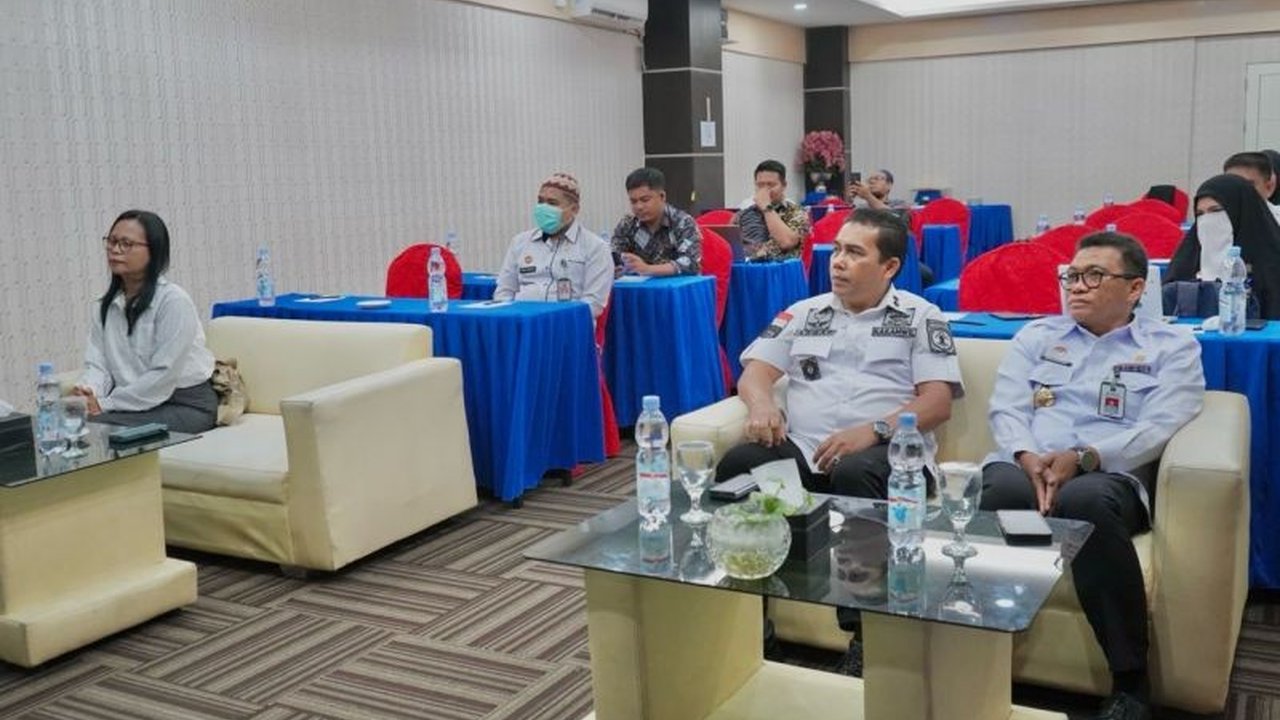 Kemenkumham Maluku Utara berhasil selesaikan harmonisasi Raperda RTRW Kabupaten Pulau Taliabu 2025-2044, memastikan pembangunan berkelanjutan dan selaras dengan peraturan perundang-undangan yang lebih tinggi.