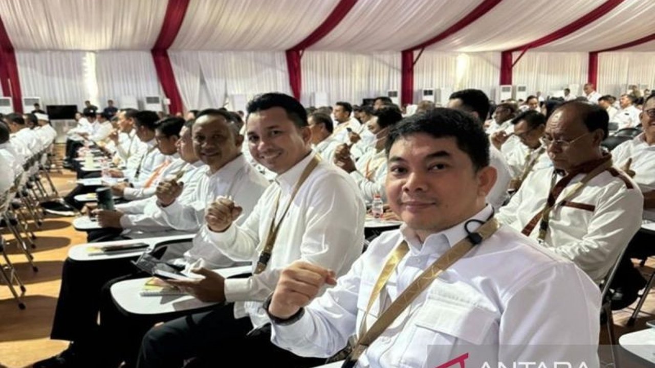 Pemerintah Kabupaten Tanah Bumbu (Tanbu) menyatakan dukungan penuh terhadap program Kementerian Desa dan Pembangunan Daerah Tertinggal (Kemendes PDT) untuk mendorong pembangunan ekonomi desa sebagai pilar utama pembangunan nasional, selaras dengan visi Pr