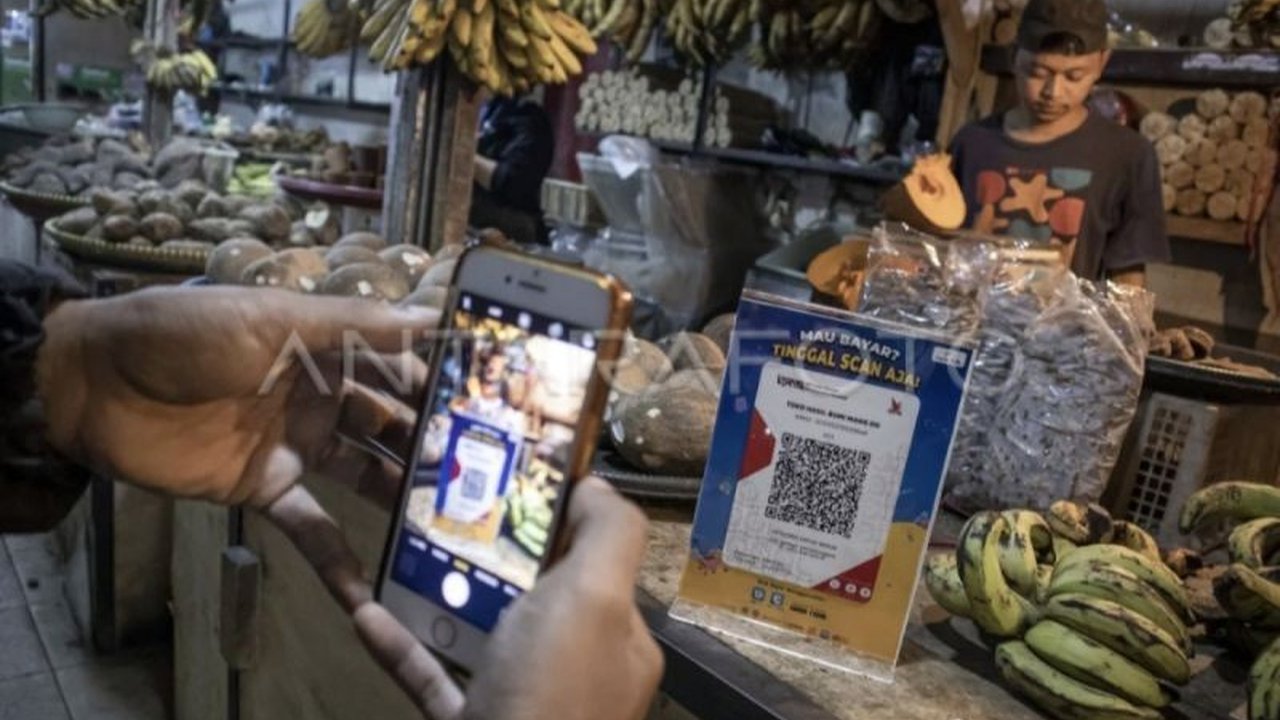 Bank Indonesia (BI) gencar mendorong transaksi nontunai berbasis QRIS di Kalimantan Tengah untuk memberikan kemudahan dan manfaat bagi masyarakat, khususnya UMKM.
