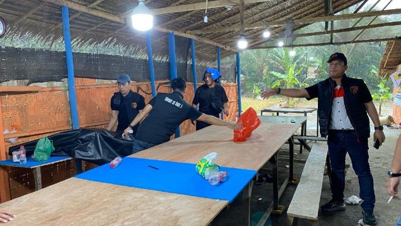 Penggerebekan lokasi judi di Deli Serdang oleh Polda Sumut dan Kodam I BB berhasil mengamankan sejumlah barang bukti, namun pelaku utama masih dalam pengejaran.