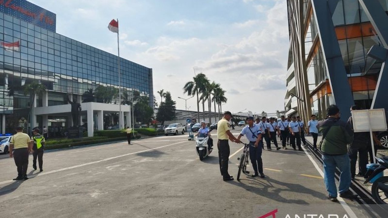 Disnaker Sukoharjo memastikan hak-hak karyawan Sritex seperti JHT, JKP, dan pesangon terpenuhi meskipun perusahaan telah resmi memberhentikan karyawan mulai Maret 2024 setelah dinyatakan pailit.