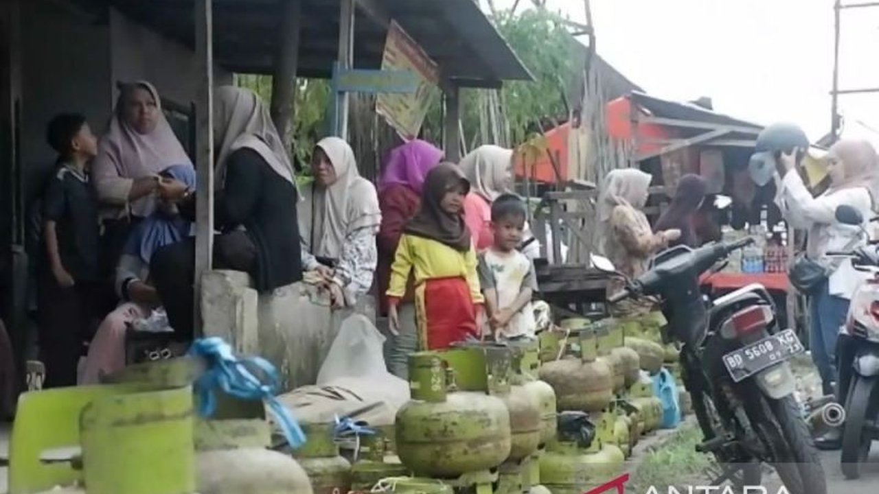 Kabupaten Rejang Lebong, Bengkulu, menambah kuota gas bersubsidi 3 kg sebanyak 2.500 tabung per hari untuk mengantisipasi kelangkaan selama Ramadhan.