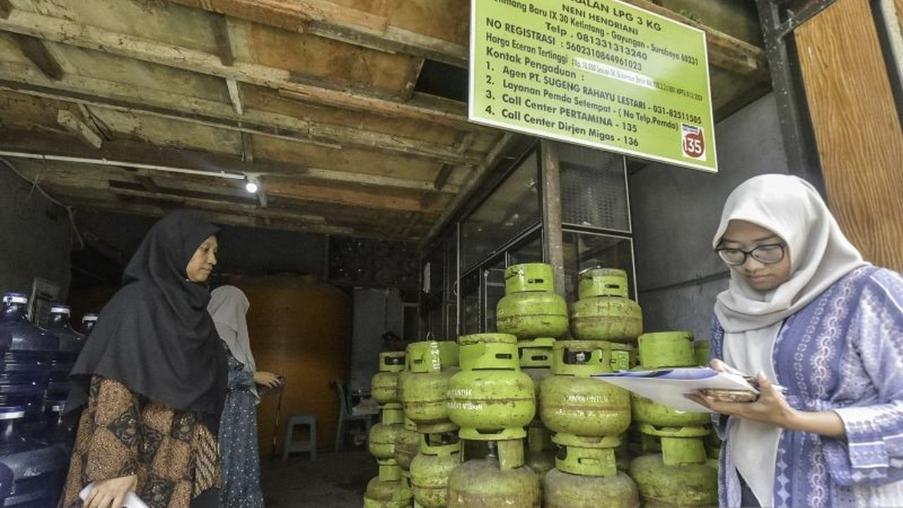 Pemkot Surabaya menjamin pasokan LPG 3 Kg aman selama Ramadhan dan Idul Fitri, berkoordinasi dengan Pertamina dan Hiswana Migas untuk memastikan ketersediaan di pangkalan resmi.