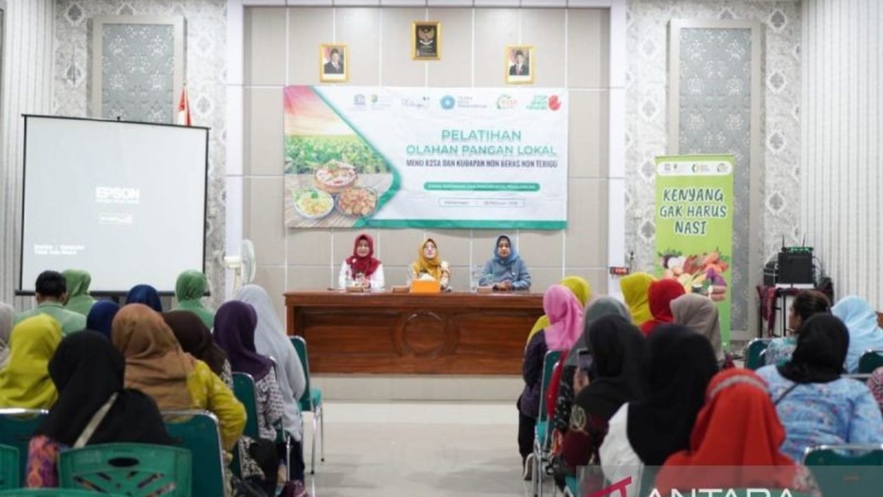 Pemerintah Kota Pekalongan meluncurkan gerakan ketahanan pangan dengan pelatihan pengolahan pangan lokal non-beras dan non-terigu, guna mengatasi ketergantungan beras dan meningkatkan kesejahteraan masyarakat.