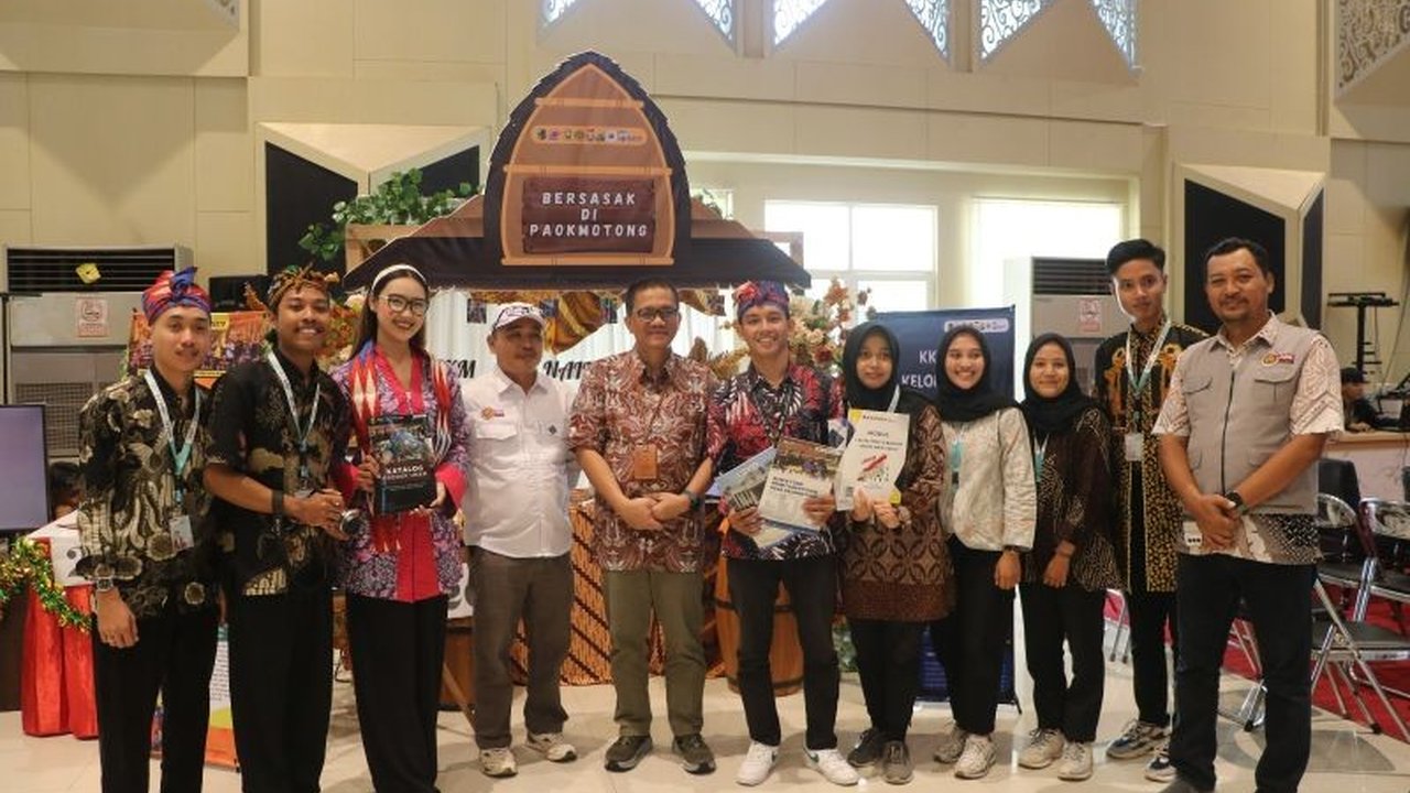 LP2M Unej menggelar expo dan panggung inovasi KKN, menampilkan solusi kreatif mahasiswa untuk kemajuan desa, khususnya UMKM Paokmotong yang kini naik kelas berkat google maps dan kemasan menarik.