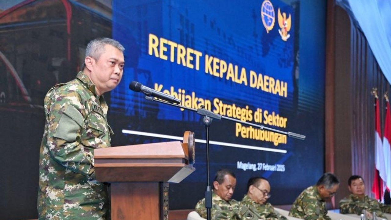 Menteri Perhubungan menekankan pentingnya peran pemerintah daerah dalam memastikan kelancaran arus mudik Lebaran 2025, terutama dalam mengantisipasi kepadatan di jalur utama dan titik rawan kecelakaan.