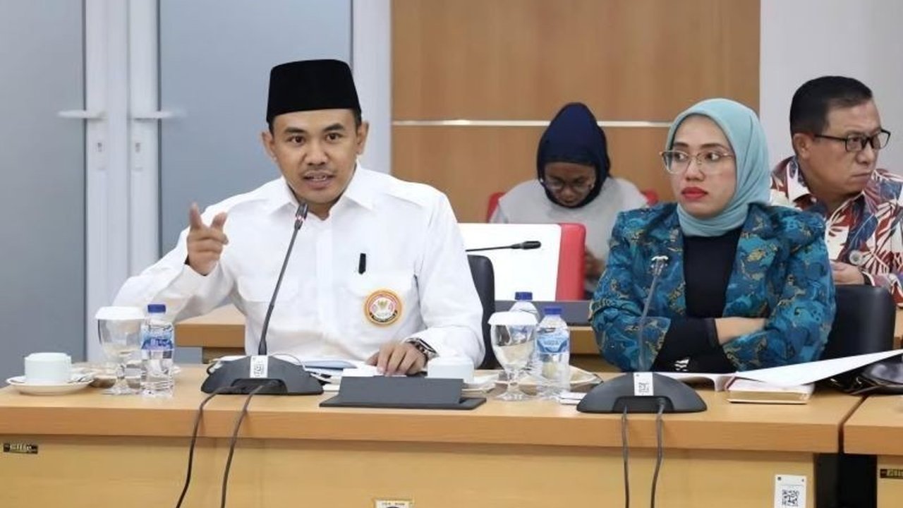 KPID DKI Jakarta sosialisasikan Surat Edaran KPI Pusat tentang pedoman siaran Ramadhan 2025 untuk menciptakan tayangan yang edukatif, informatif, dan menghibur, serta menghormati nilai-nilai keagamaan.