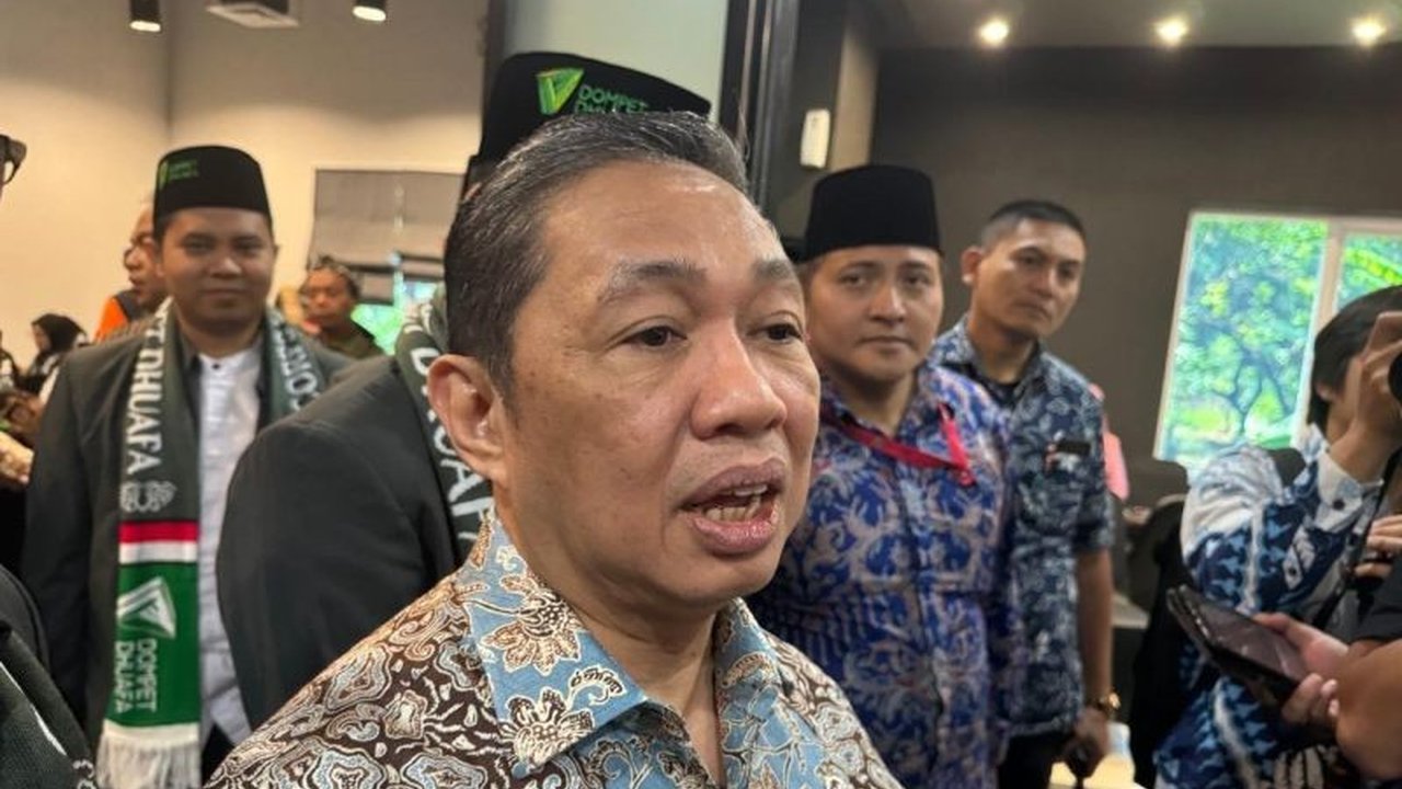 Wamenlu Anis Matta meminta masyarakat mengurangi kesalahpahaman terhadap kebijakan pemerintah, seraya menyoroti program Makan Bergizi Gratis dan Danantara sebagai bukti nyata upaya pemerintah.