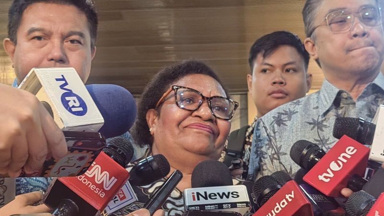 Wamendagri memastikan APBN dapat digunakan untuk membiayai PSU Pilkada 2024 di 18 daerah jika APBD mereka terbatas, sesuai amanat UU Pilkada.