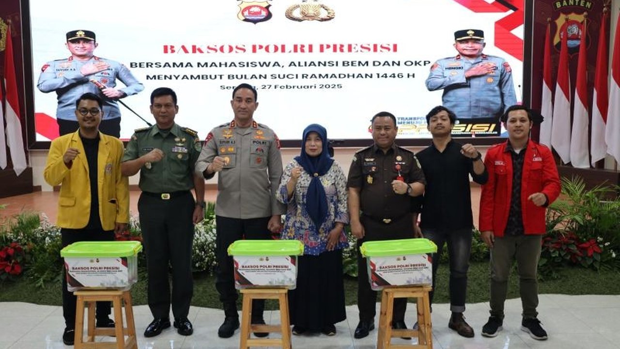 Polda Banten bersama mahasiswa membagikan 2.850 paket sembako untuk masyarakat kurang mampu dalam rangka menyambut bulan suci Ramadhan, sebagai wujud sinergi dan kepedulian sosial.