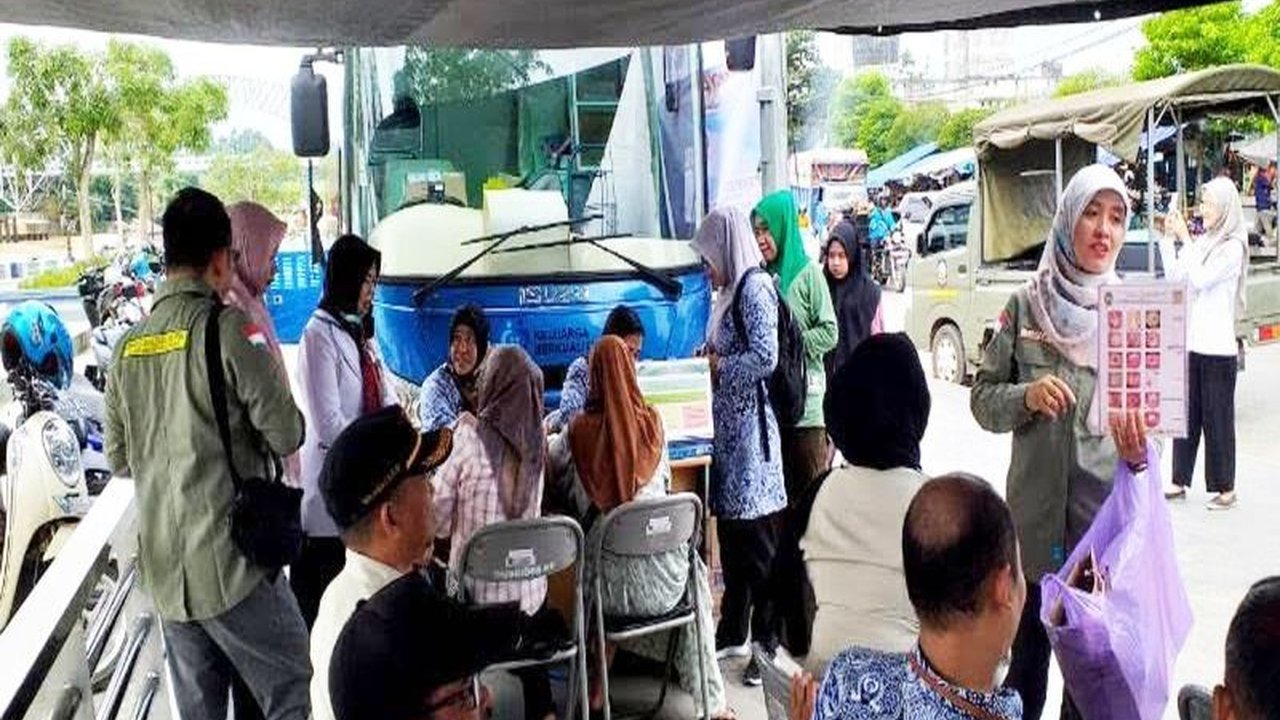 Pemerintah Kabupaten Barito Utara, Kalimantan Tengah, menggelar pelayanan KB gratis dan penyuluhan kesehatan reproduksi untuk meningkatkan kesadaran masyarakat tentang pentingnya perencanaan keluarga.