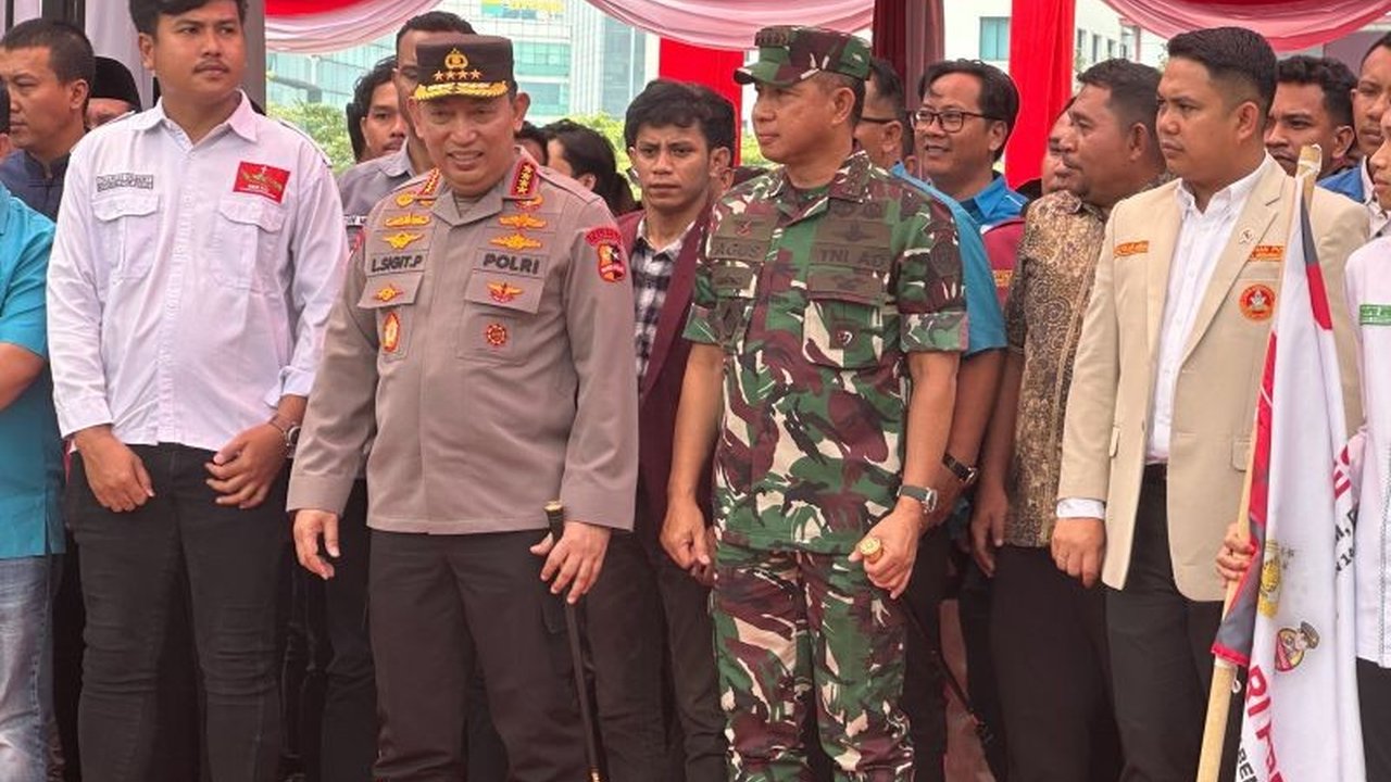 Jenderal Listyo Sigit Prabowo, Kapolri, memberikan jaminan keamanan bagi mahasiswa yang menyampaikan pendapat di ruang publik, menekankan pentingnya penyampaian aspirasi secara tertib dan aman untuk kemajuan Indonesia.