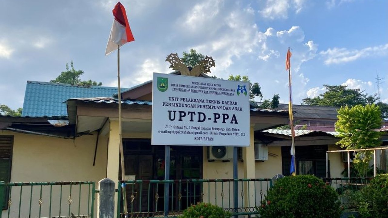 UPTD PPA Kota Batam hadir sebagai mediator dalam kasus hak asuh anak, memberikan konseling dan menghubungkan pihak terkait dengan pengadilan agama untuk solusi yang lebih humanis.