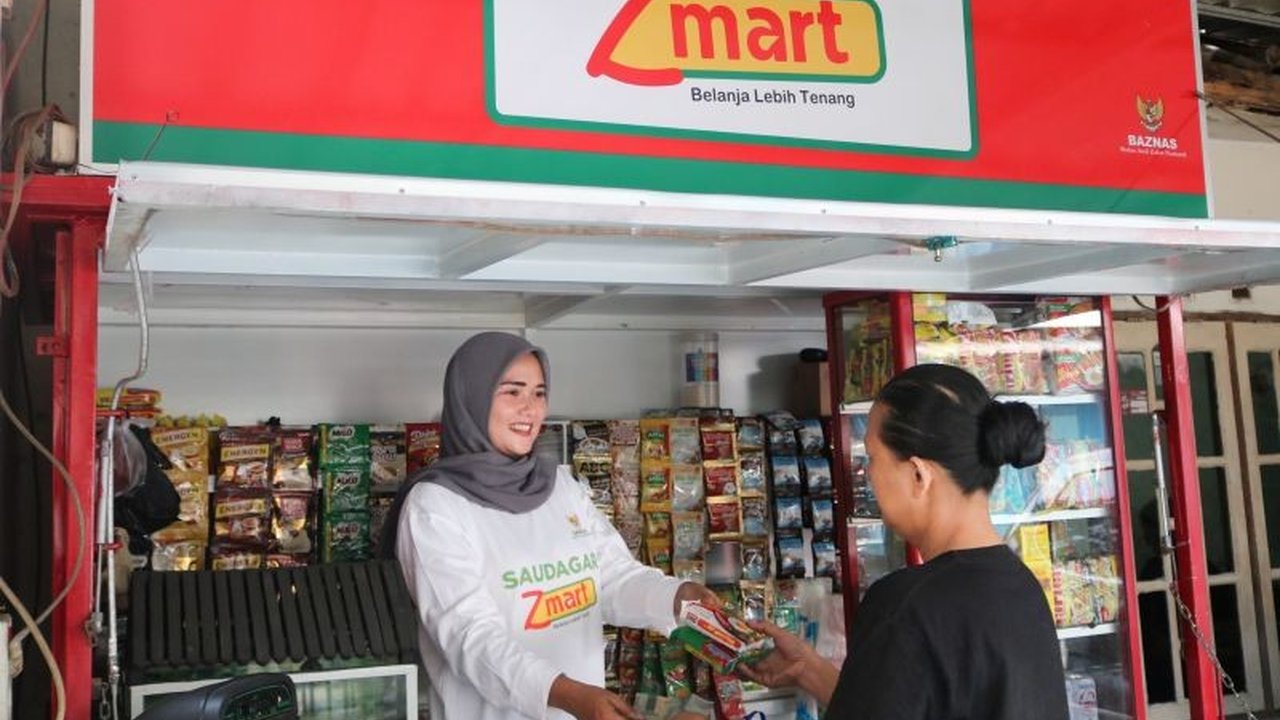 Program ZMart Baznas sukses memberdayakan 224 mustahik menjadi muzaki baru pada 2025, membuktikan peran zakat dalam pemberdayaan ekonomi dan pengentasan kemiskinan.