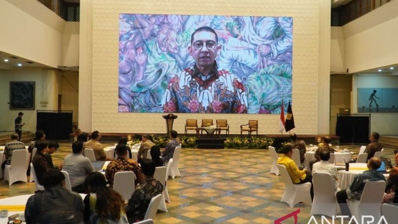 Kementerian Kebudayaan dan Bea Cukai berkolaborasi mencegah perdagangan ilegal benda budaya Indonesia melalui pengawasan perbatasan dan peningkatan koordinasi antar lembaga.