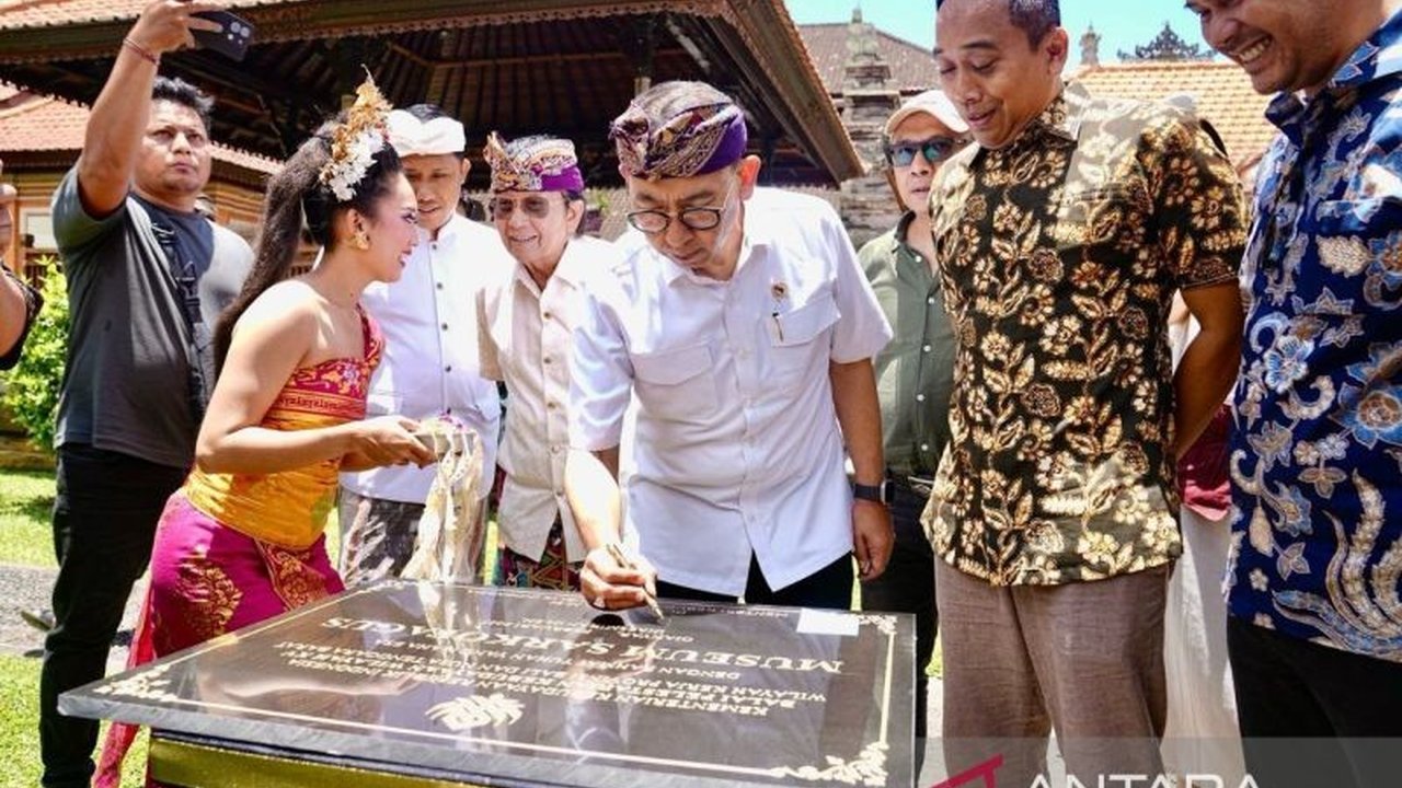 Peresmian Museum Sarkofagus di Gianyar, Bali, oleh Menbud Fadli Zon, menjadi langkah monumental dalam pelestarian warisan sejarah Indonesia dan penguatan narasi Indonesia sebagai pusat peradaban kuno.