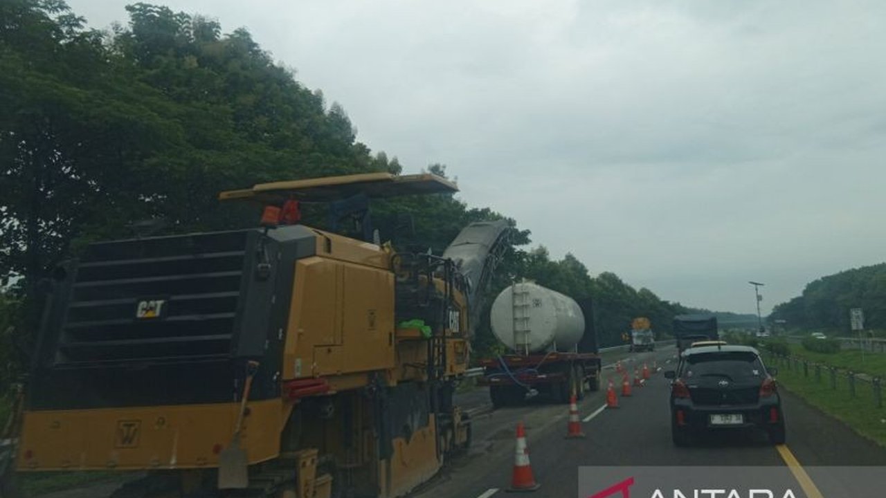 Astra Tol Cipali mempersiapkan langkah antisipasi menghadapi lonjakan kendaraan saat arus mudik Lebaran 2025 dengan memetakan titik rawan kecelakaan dan kemacetan di sepanjang jalur tol.