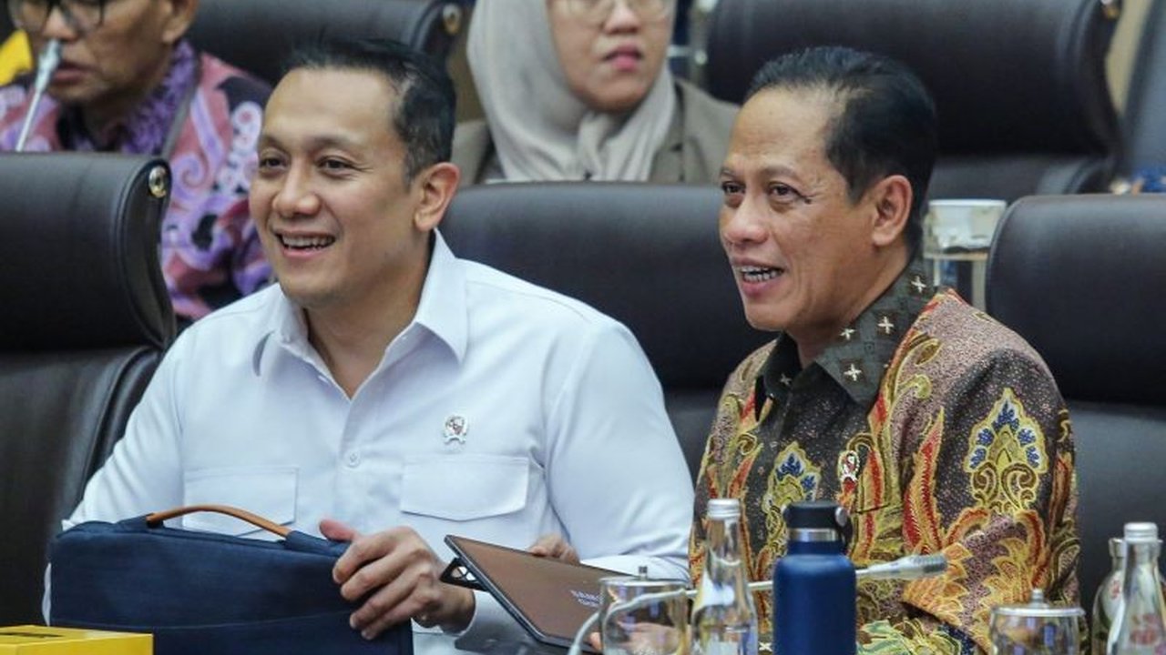 Kementerian Lingkungan Hidup (KLH) menyerahkan pengelola TPA ilegal Limo, Depok, ke Kejaksaan Negeri Depok dan menegaskan komitmennya dalam menindak tegas pelanggaran pengelolaan sampah.