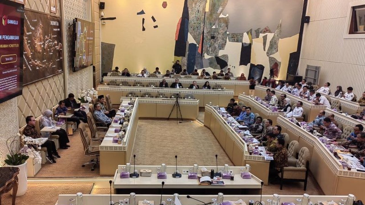 KPU mengusulkan Pemungutan Suara Ulang (PSU) Pilkada 2024 di 24 daerah digelar hari Sabtu untuk memaksimalkan partisipasi pemilih.