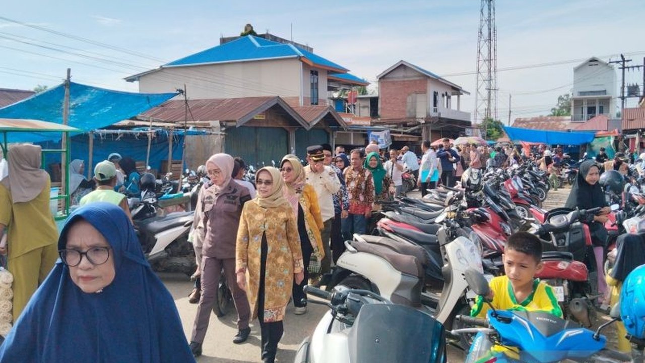 Pemerintah Kabupaten Mukomuko, Bengkulu, siapkan pasar murah di tujuh titik selama Ramadan untuk stabilisasi harga kebutuhan pokok, melibatkan Bulog, Indomarco, dan dukungan Bank Indonesia.