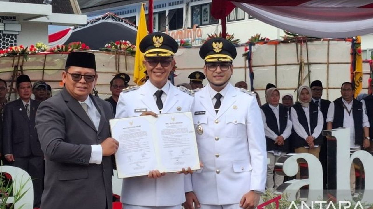 Pemerintah Kota Sukabumi menjadikan pencegahan stunting sebagai program prioritas, dengan berbagai strategi untuk mencapai target nol kasus stunting baru pada tahun 2024.