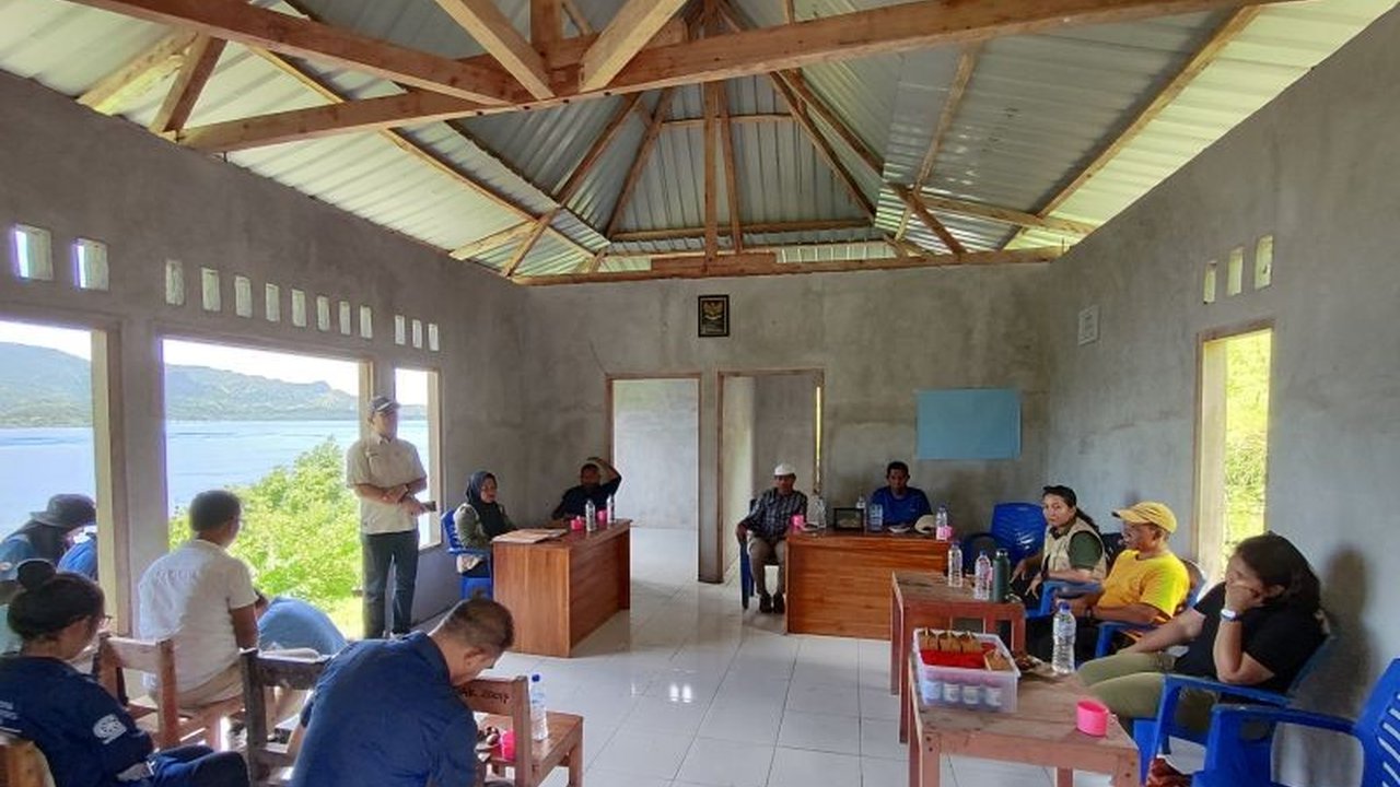 Pemkab Manggarai Barat dan pelaku pariwisata berkolaborasi mengembangkan Desa Wisata Warloka Pesisir di Labuan Bajo, NTT, sebagai destinasi wisata alternatif yang menjanjikan.