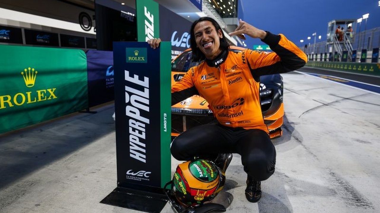 Sean Gelael menjadi pembalap Indonesia pertama yang meraih pole position di FIA World Endurance Championship (WEC) Qatar, mengukir sejarah baru bagi dunia balap Indonesia.