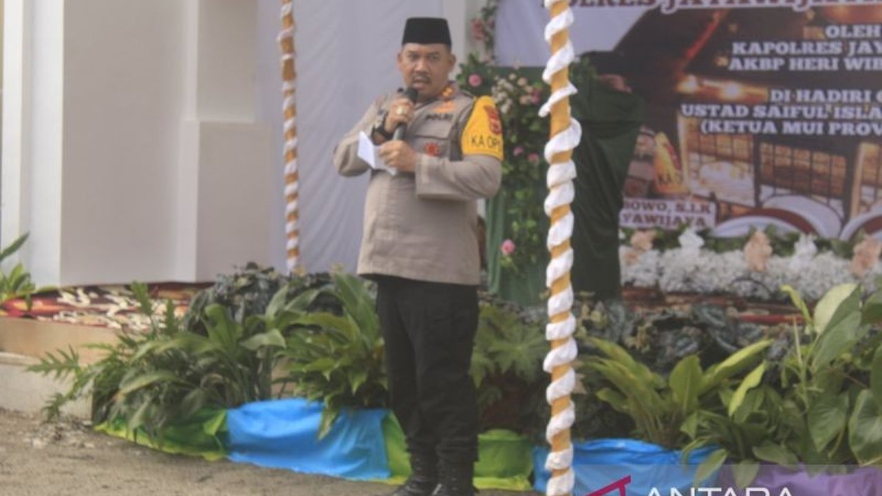 Enam warga binaan, termasuk satu anggota KKB, kabur dari Lapas Kelas IIB Wamena; Kepolisian Jayawijaya meningkatkan koordinasi untuk penangkapan.