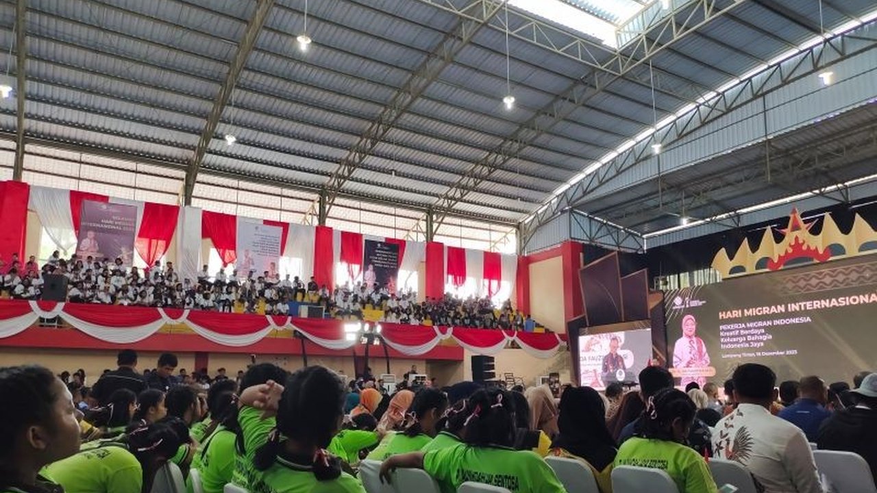 Pemprov Lampung berkomitmen melindungi 24.375 pekerja migran Indonesia (PMI) dengan mencegah penempatan nonprosedural dan telah menetapkan Perda No. 6 Tahun 2023 untuk menjamin kesejahteraan mereka.