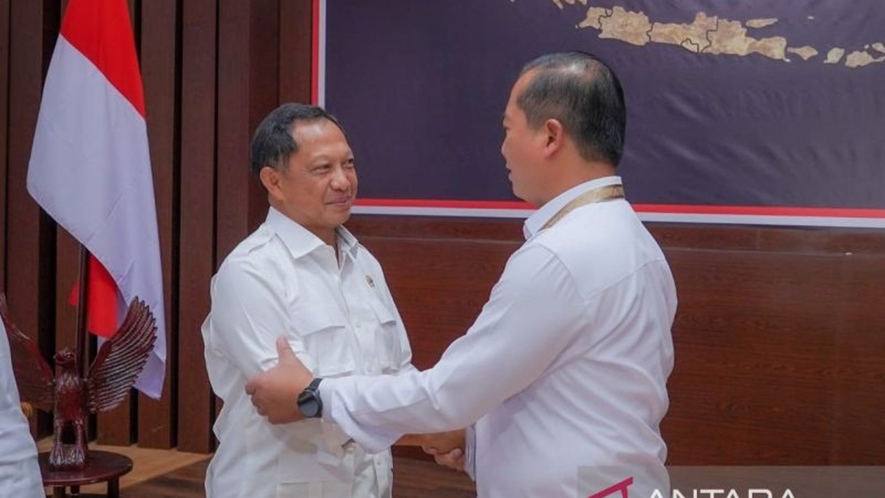 Gubernur dan Wakil Gubernur NTB, Lalu Muhamad Iqbal dan Indah Dhamayanti Putri, menyatakan komitmen penuh mendukung arahan Presiden Prabowo Subianto untuk memajukan Indonesia, khususnya NTB, dengan menekankan pentingnya kesamaan visi dan semangat pengorba