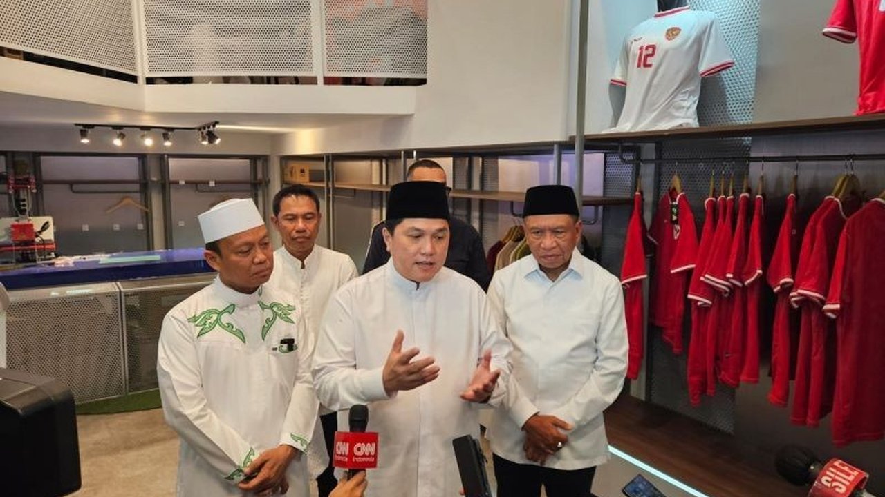 Ketua Umum PSSI, Erick Thohir, menggelar doa bersama untuk Timnas Indonesia jelang laga krusial kualifikasi Piala Dunia 2026 zona Asia, memohon berkah Allah SWT untuk perjuangan Garuda.
