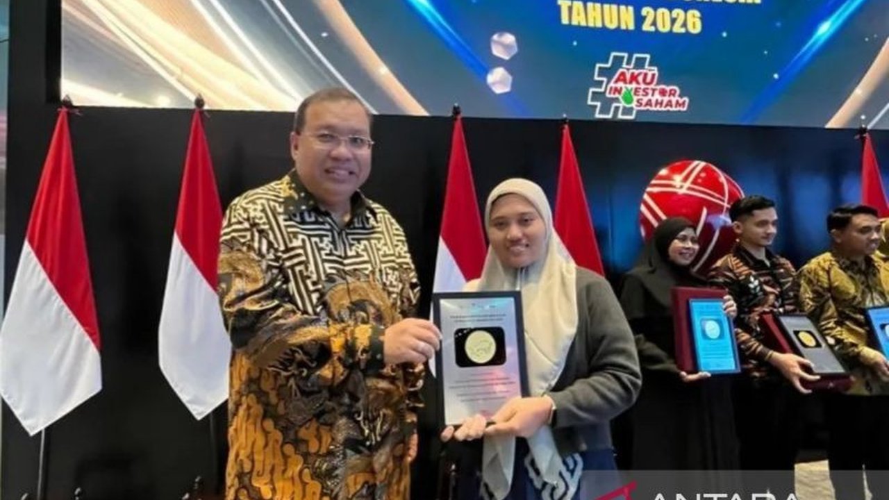 Belitung Timur Raih Penghargaan Galeri Investasi Teraktif dari BEI