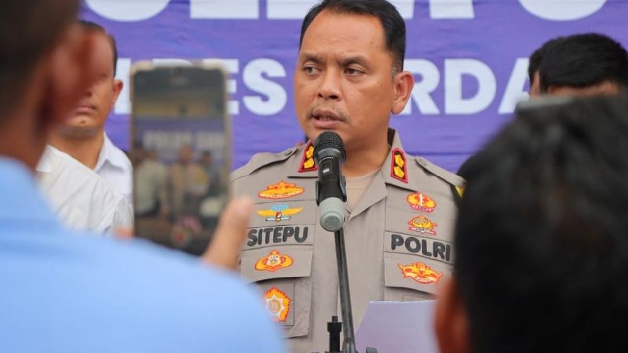 Polres Serdang Bedagai berhasil menangkap 18 tersangka dari 13 kasus pencurian sepanjang Februari 2025,  dua diantaranya berdamai secara restorative justice.