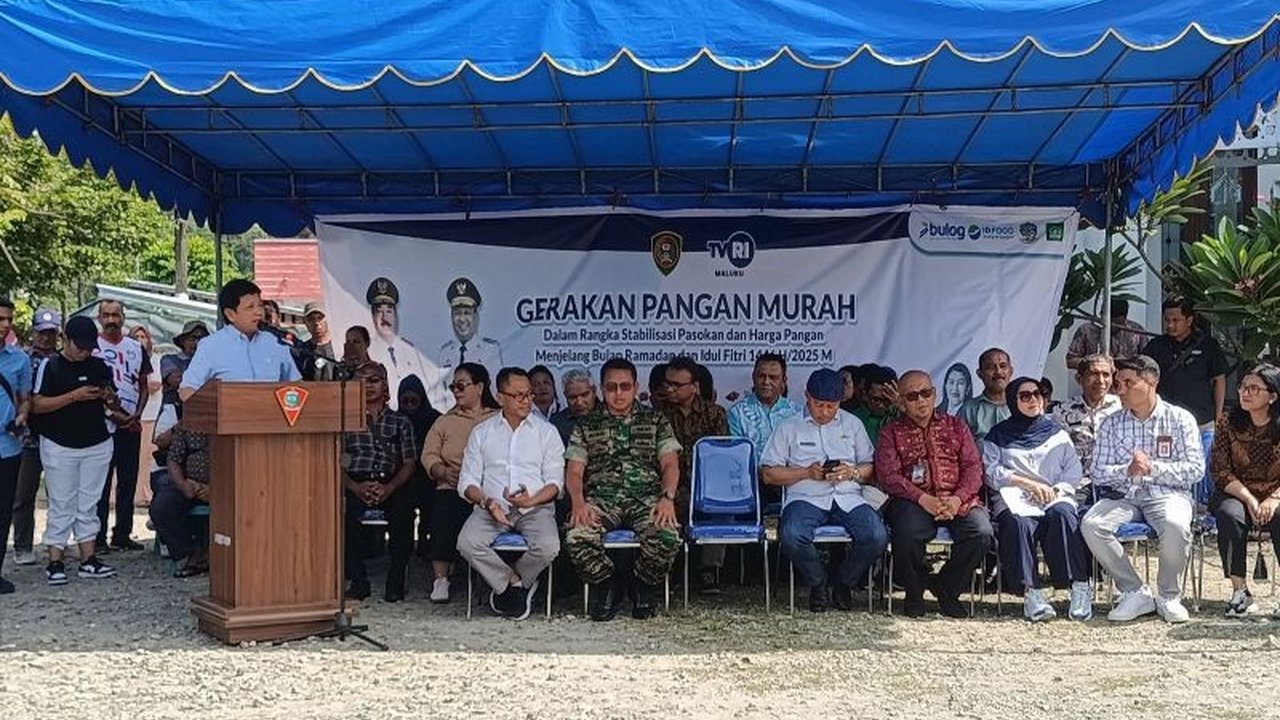 Pemerintah Provinsi Maluku menggelar pasar murah untuk memastikan keterjangkauan harga bahan pangan pokok bagi masyarakat menjelang Ramadhan 1446 Hijriah, dengan subsidi harga untuk berbagai komoditas.