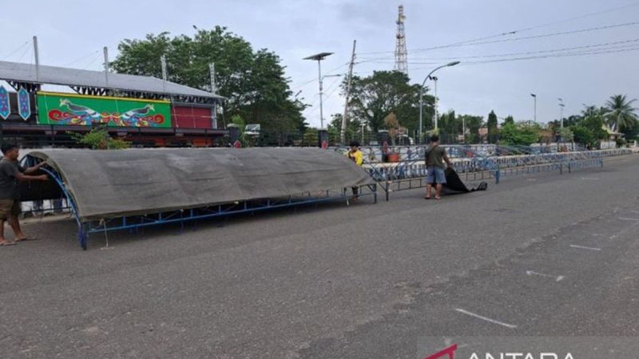 Pemerintah Kabupaten Kapuas menyediakan 30 lapak gratis bagi UMKM di Pasar Ramadhan 1446 H/2025 M yang berlokasi di Stadion Panunjung Tarung, Kuala Kapuas, Kalimantan Tengah, untuk mendorong perekonomian lokal.