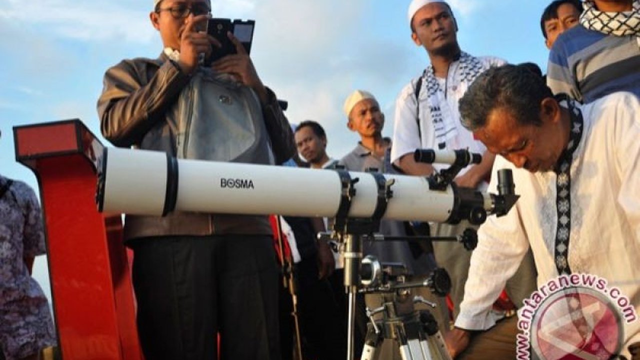 Kementerian Agama Provinsi Banten memantau hilal di tiga lokasi untuk menentukan awal Ramadhan 1446 H, dengan hasil pemantauan akan dilaporkan ke Kemenag RI untuk sidang isbat.