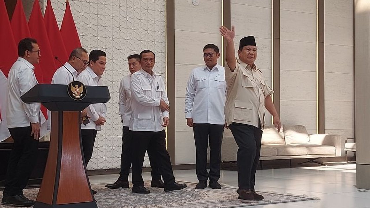 Presiden Prabowo Subianto menginstruksikan penurunan tarif tol dan tiket pesawat untuk memudahkan mobilitas masyarakat selama Ramadhan dan Idul Fitri 1446 H/2025 M, guna mendukung kelancaran arus mudik Lebaran dan Nyepi.