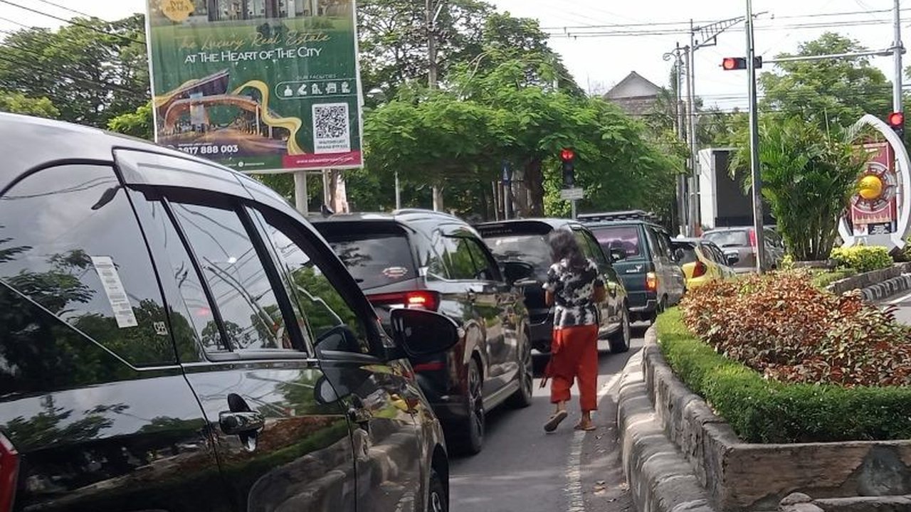 Dinas Sosial Kota Mataram memanfaatkan kamera ATCS untuk memantau anak jalanan, gelandangan, dan pengemis selama Ramadhan, sekaligus meningkatkan patroli Satgas Sosial di berbagai titik strategis.