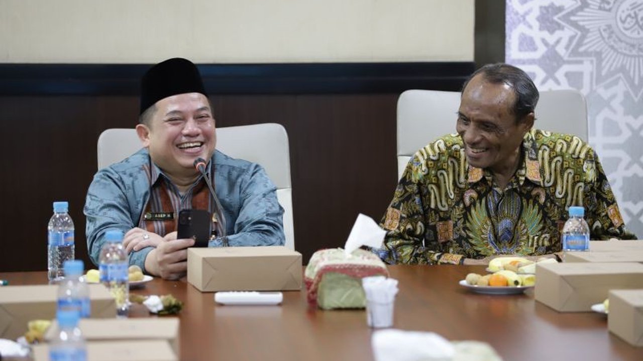 Badan Pertanahan Nasional (BPN) Jawa Timur berkolaborasi dengan Muhammadiyah untuk mempercepat sertifikasi tanah wakaf, menjamin kepastian hukum, dan memaksimalkan manfaat aset.