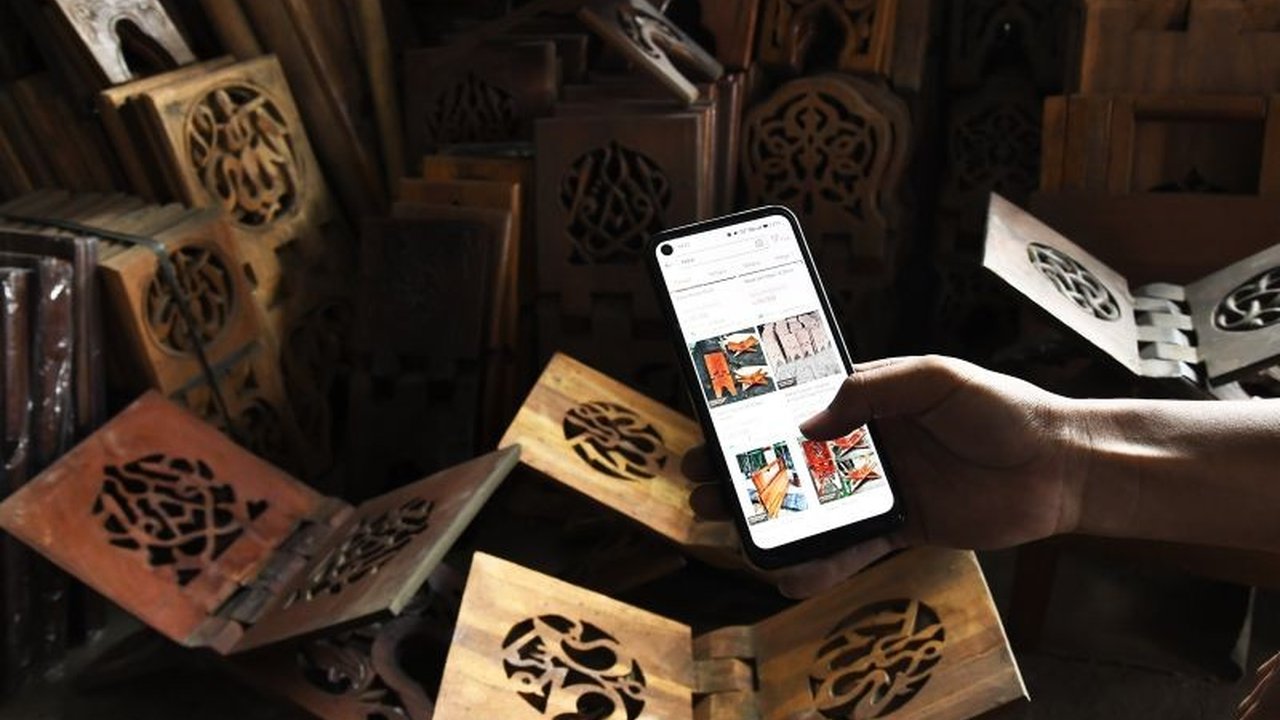 Pemerintah Kota Jakarta Timur mengimbau warga untuk menjaga kebersihan sarana ibadah dan lingkungan selama Ramadhan, serta mengantisipasi tawuran dengan pelatihan kerja bagi para pelaku.