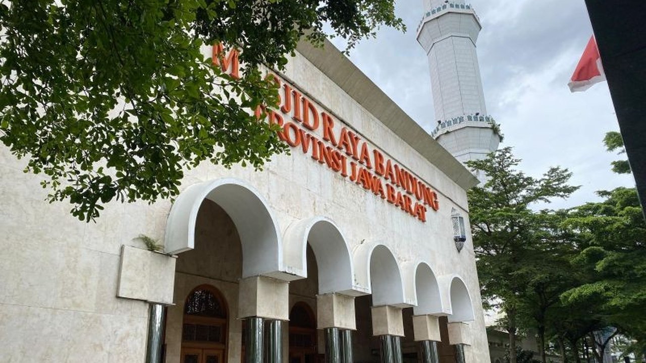 Masjid Raya Bandung Siapkan 1.000 Takjil Gratis Selama Ramadhan, Ajak Masyarakat Berdonasi